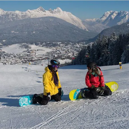 Karwendelhof Hotel 4*